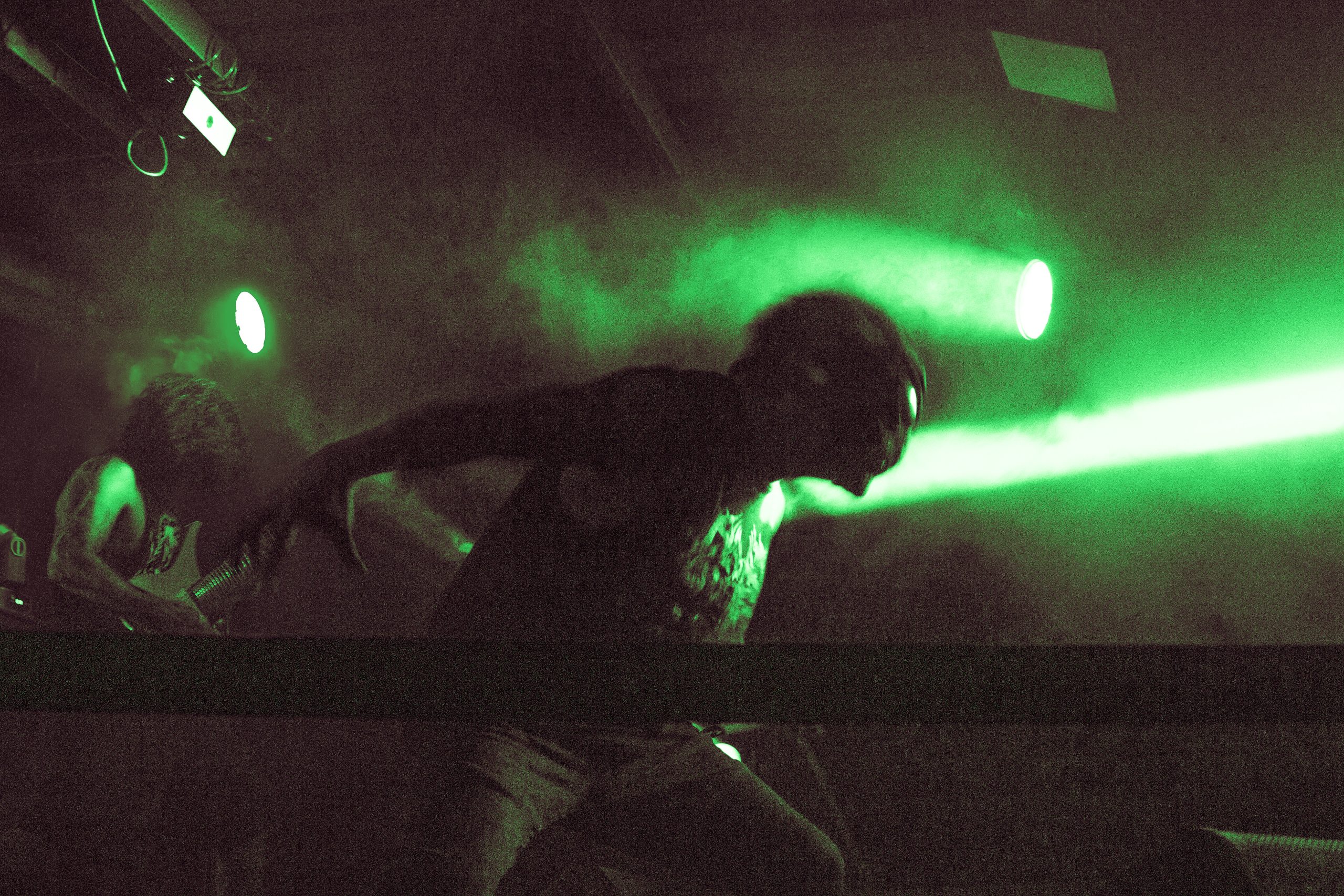 EL DESCENSO DE ORION RISE: Nos traen amor, definitivamente no vienen en paz… y creo que invocaron a Jaime Duende